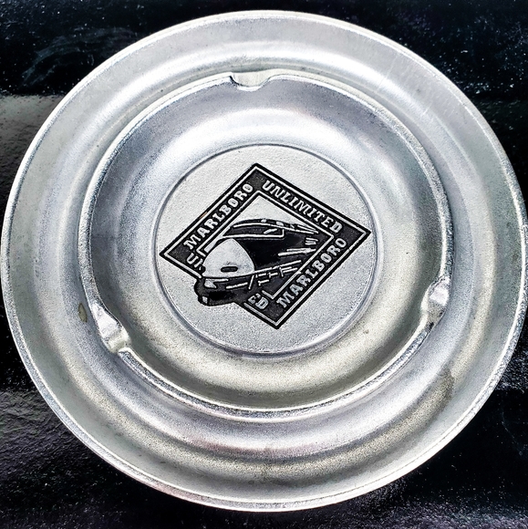 Marlboro Unlimited | Vintage Cast Iron Silver Pewter Round Train Ashtray - Picture 8 of 8